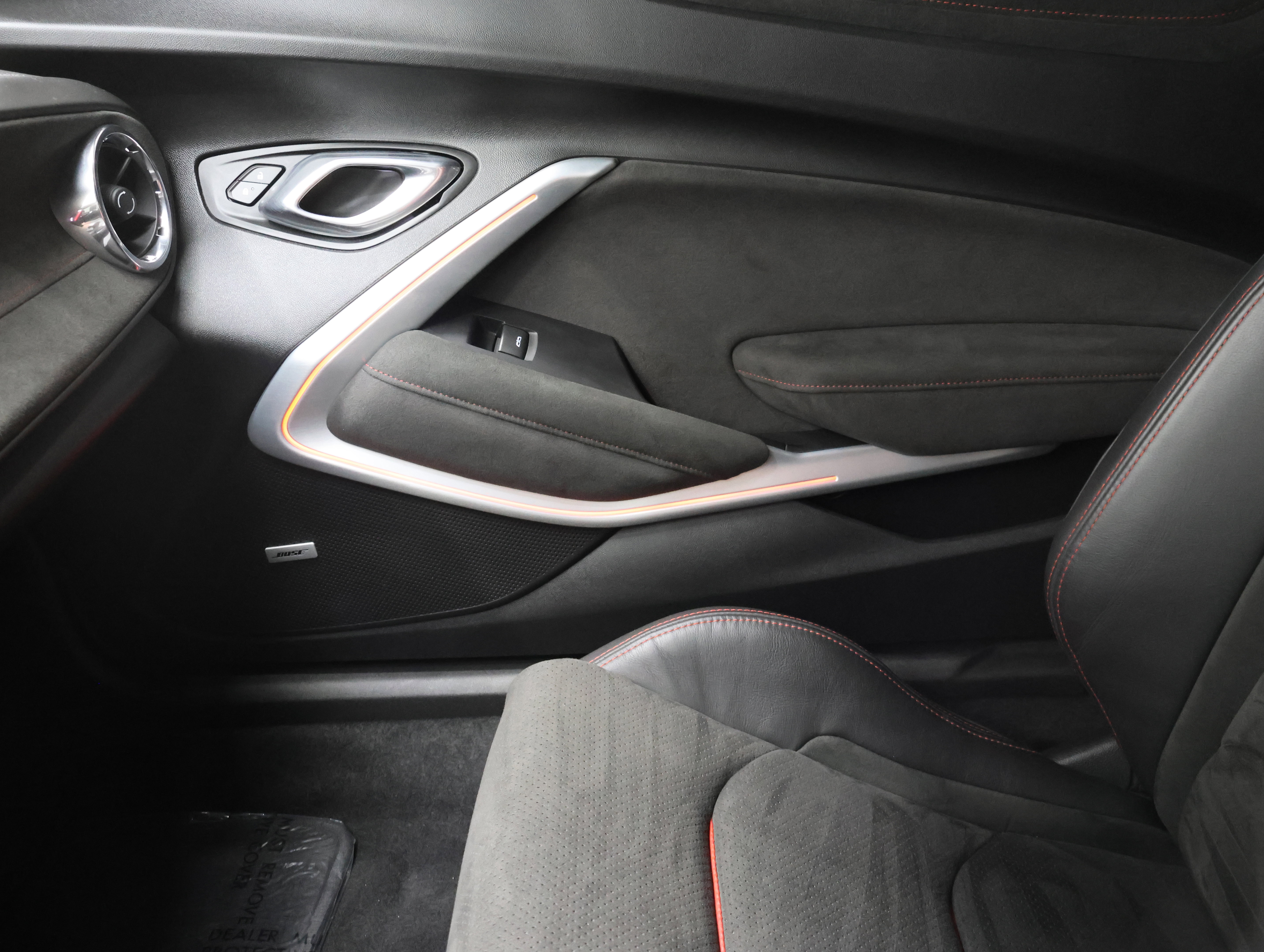 Used 2021 Chevrolet Camaro ZL1 RWD image 13