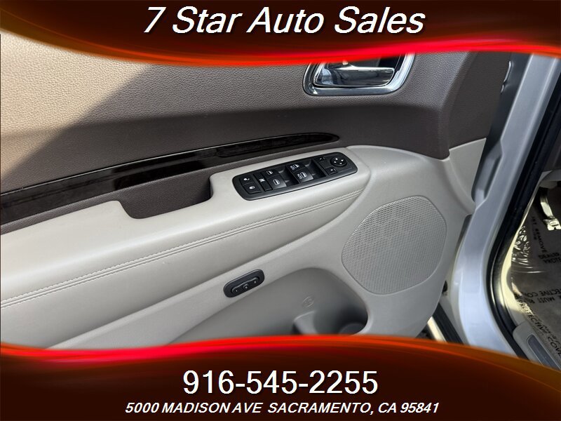 Used 2013 Dodge Durango Crew image 7