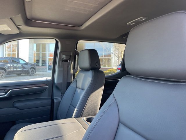 New 2026 GMC Sierra 1500 SLT w/ SLT Premium Plus Package image 14