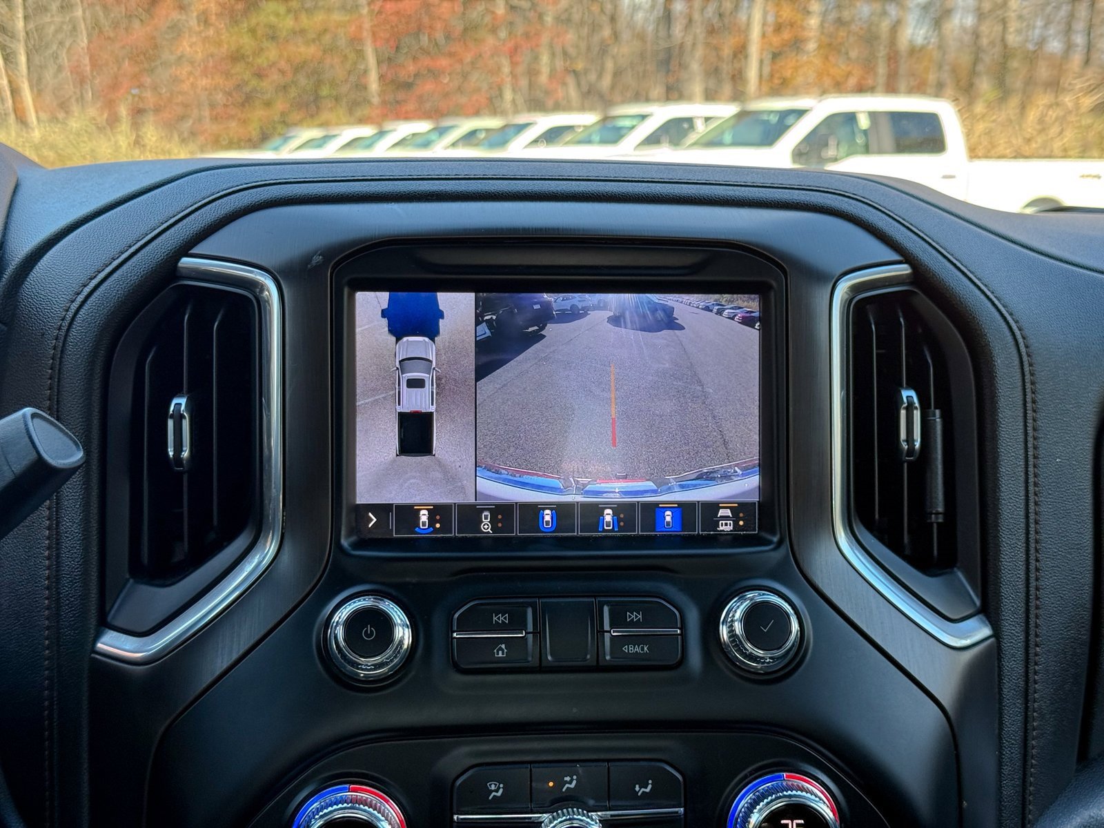 Used 2022 GMC Sierra 1500 AT4 w/ AT4 Premium Package image 25