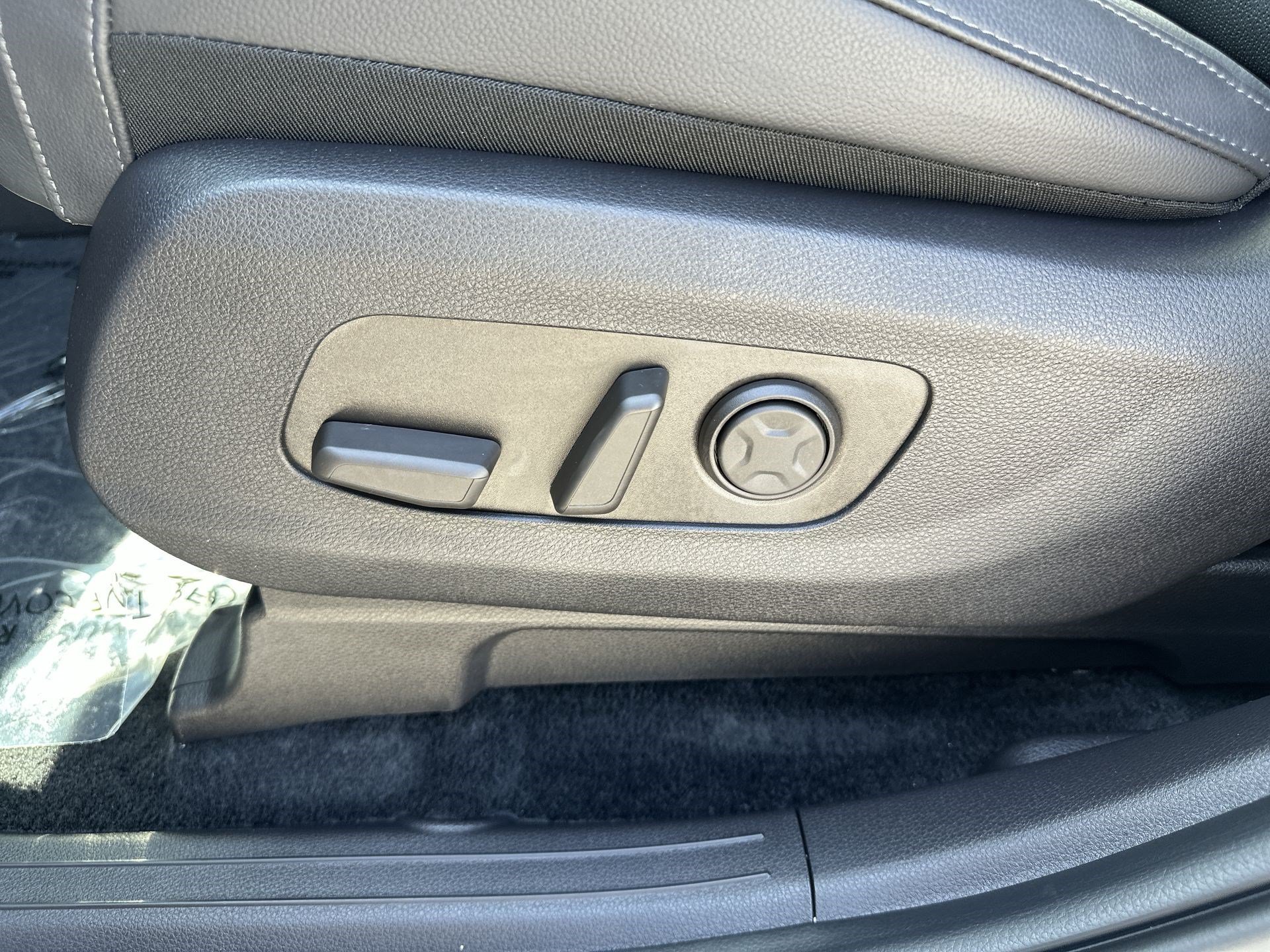 Certified 2026 Kia Carnival SX Prestige FWD image 14