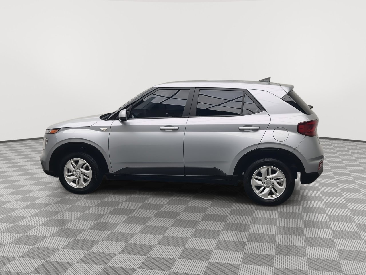 Used 2021 Hyundai Venue SE image 25