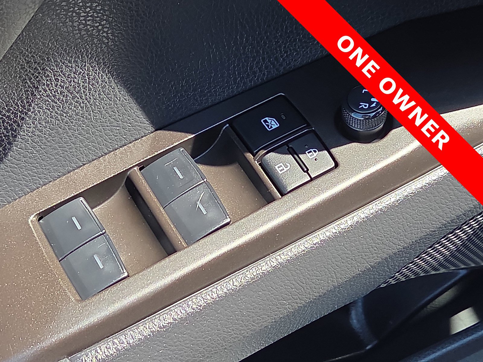 Used 2024 Toyota Camry SE image 13