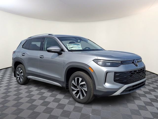 New 2026 Volkswagen Tiguan S AWD/4WD image 1