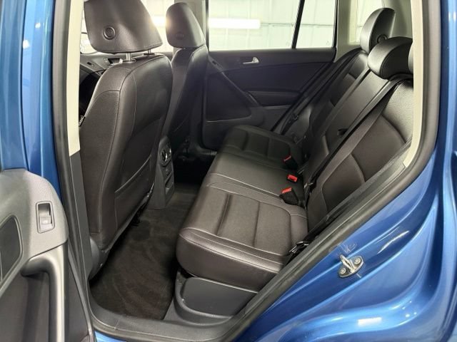 Used 2017 Volkswagen Tiguan S AWD/4WD image 10