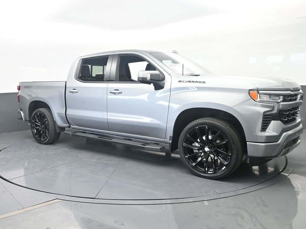 Used 2025 Chevrolet Silverado 1500 LTZ w/ Technology Package RWD image 8