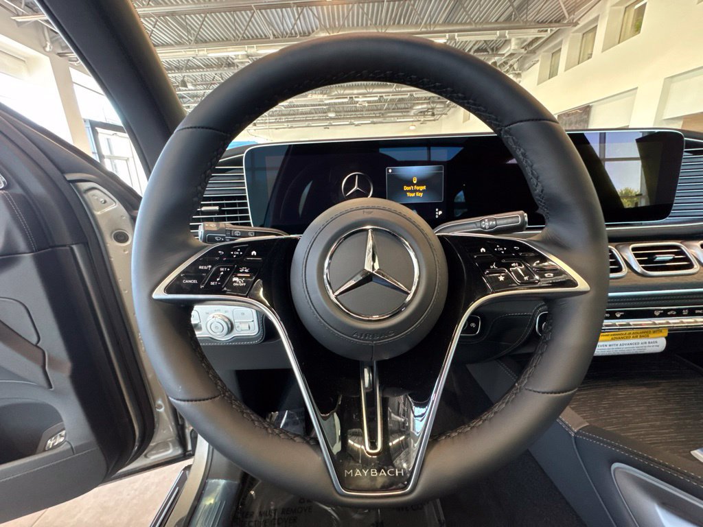 New 2026 Mercedes-Benz Maybach GLS 600 4MATIC image 25