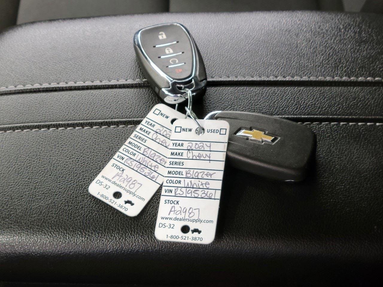Used 2024 Chevrolet Blazer LT w/ Driver Confidence Package AWD/4WD image 53