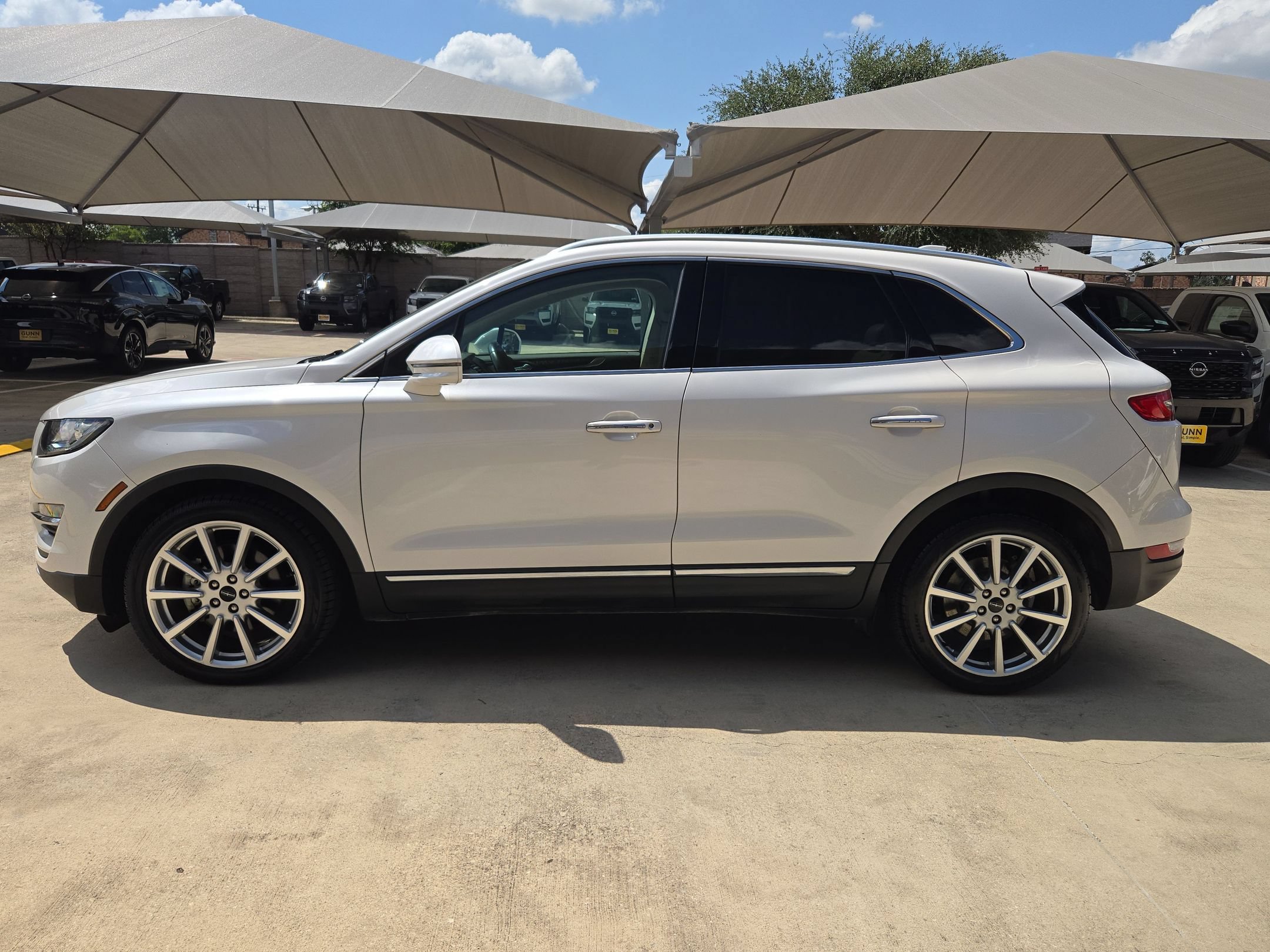 Used 2019 Lincoln MKC Reserve w/ MKC Climate Package FWD image 6