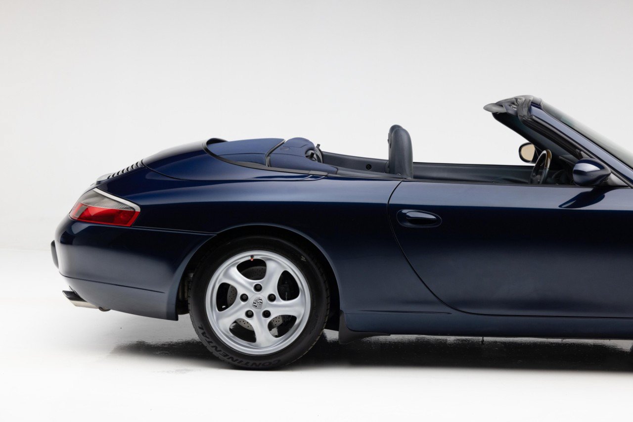 Used 2000 Porsche 911 Cabriolet image 37