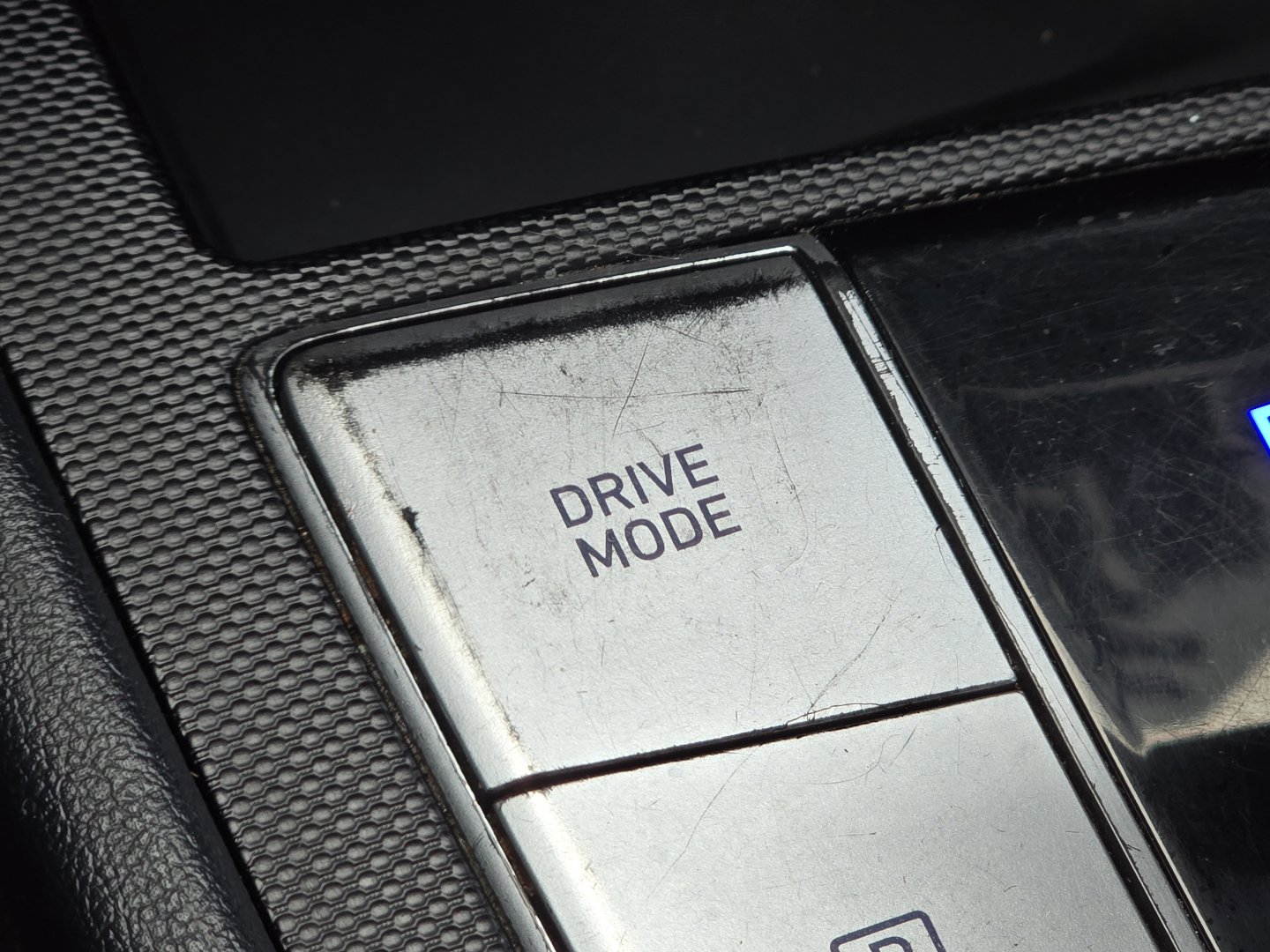 Used 2022 Hyundai Elantra SEL w/ Convenience Package image 9