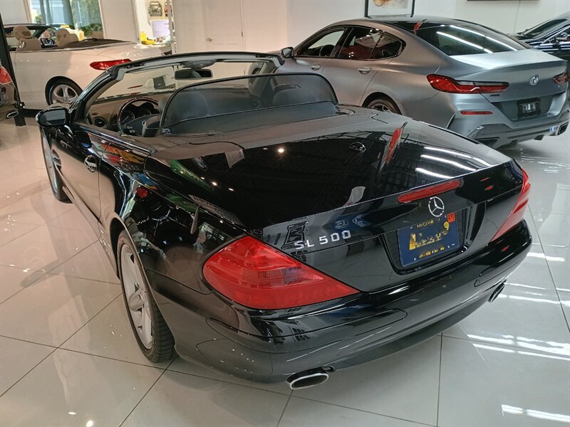Used 2006 Mercedes-Benz SL 500 image 3