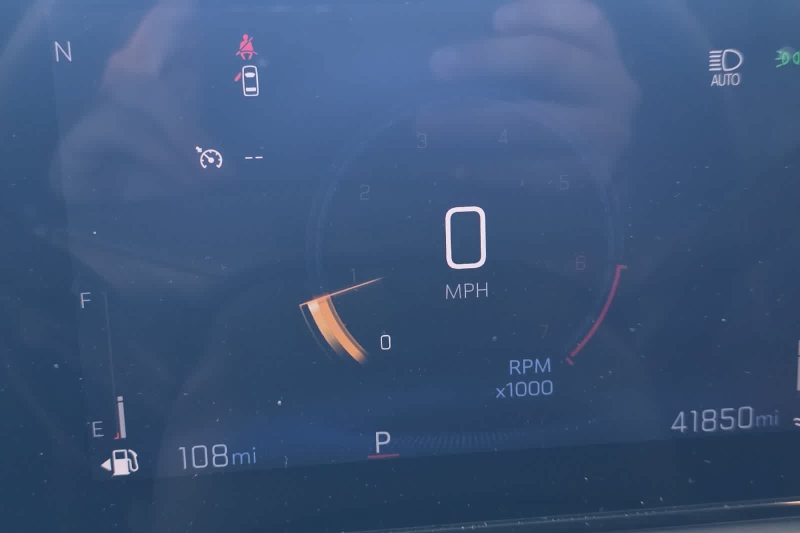 Used 2025 Chevrolet Trax LT FWD image 25