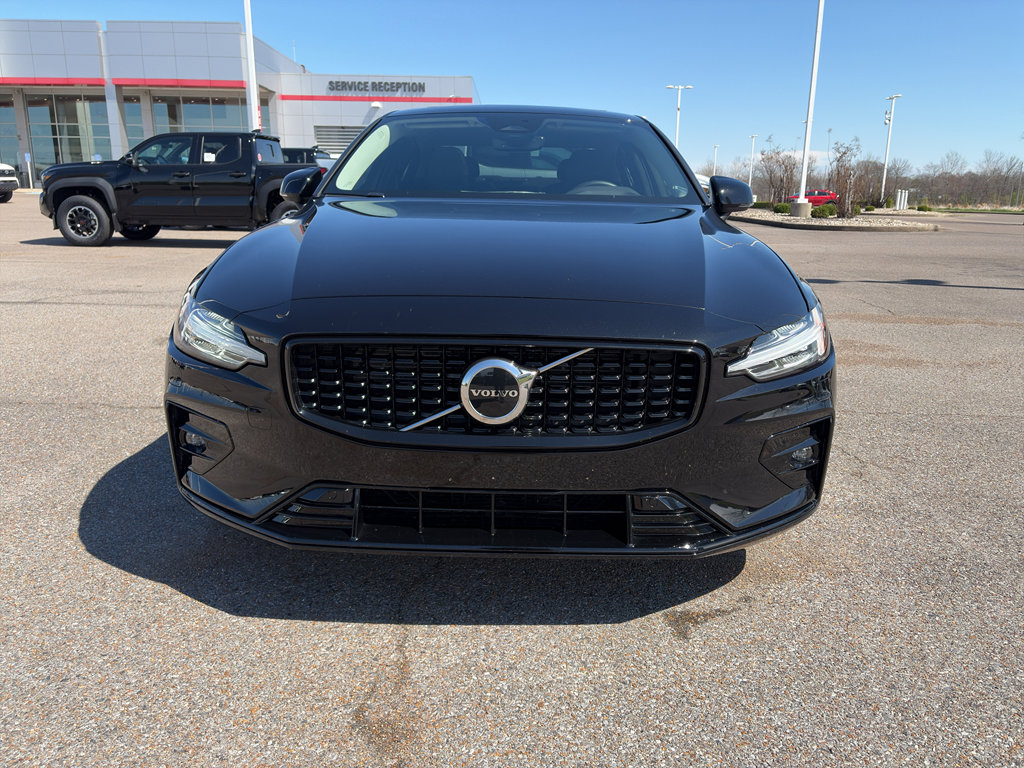 Used 2024 Volvo S60 B5 Core w/ Climate Package image 8