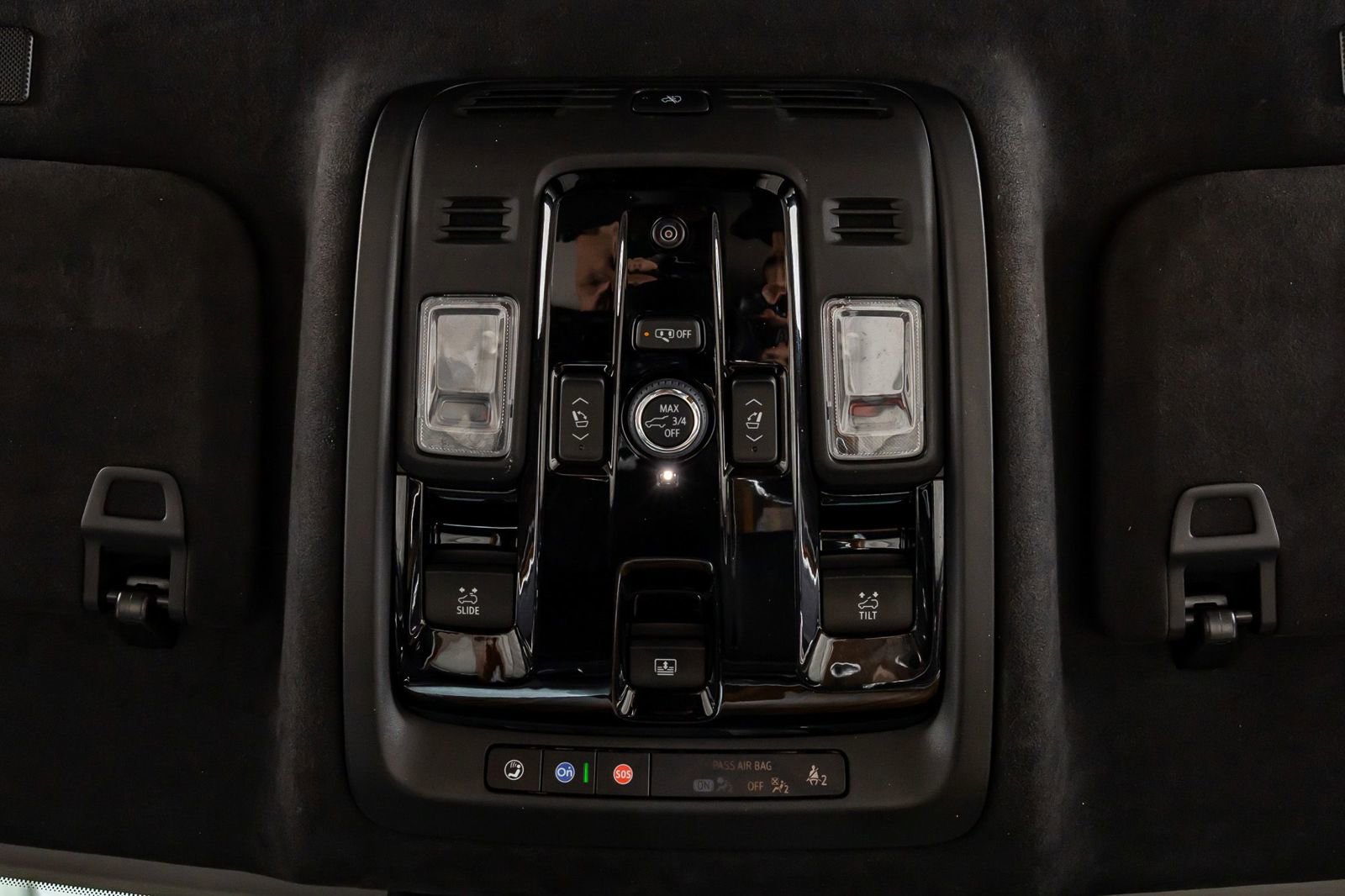 Used 2025 Cadillac Escalade ESV Sport Platinum w/ LPO, ONYX Package image 29