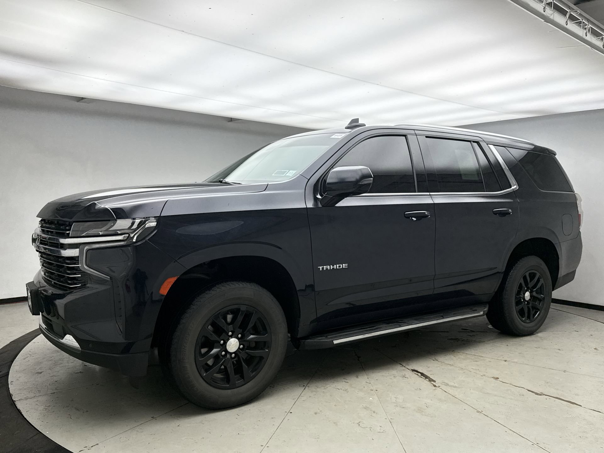 Used 2022 Chevrolet Tahoe LT w/ Luxury Package image 1