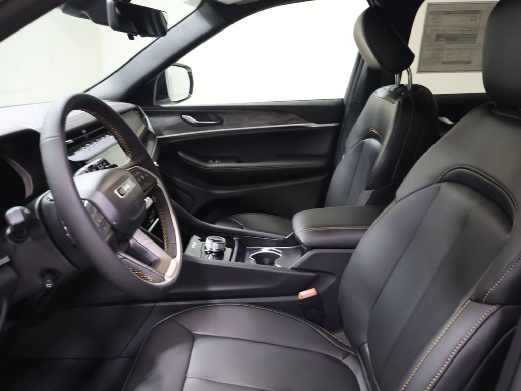 New 2026 Jeep Grand Cherokee Limited AWD/4WD image 10