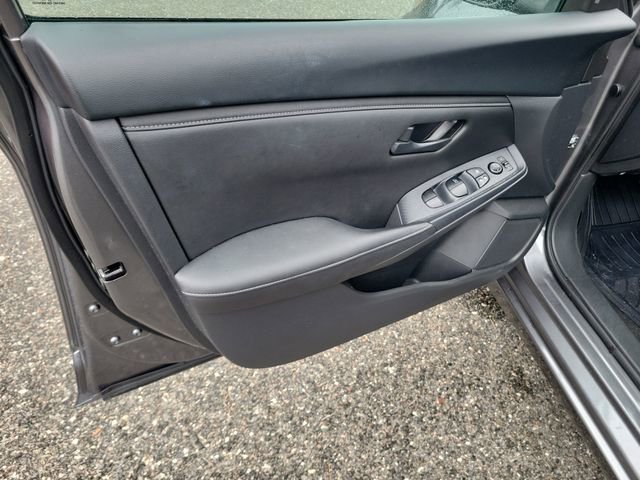 Used 2024 Nissan Sentra S w/ Lighting Package FWD image 16