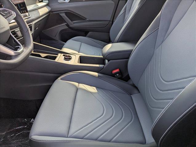 New 2026 Volkswagen Tiguan SE R-Line FWD image 23
