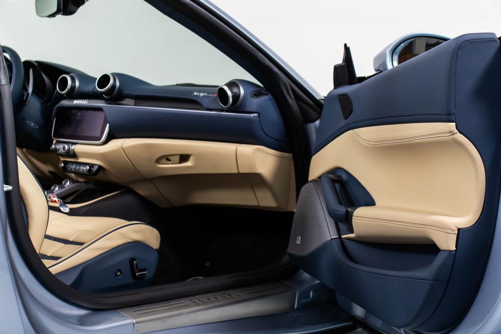 Certified 2022 Ferrari Portofino M RWD image 47