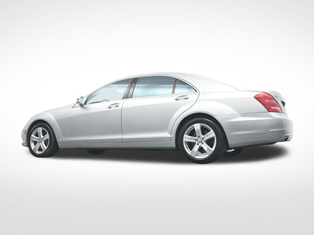 Used 2011 Mercedes-Benz S 550 4MATIC image 38