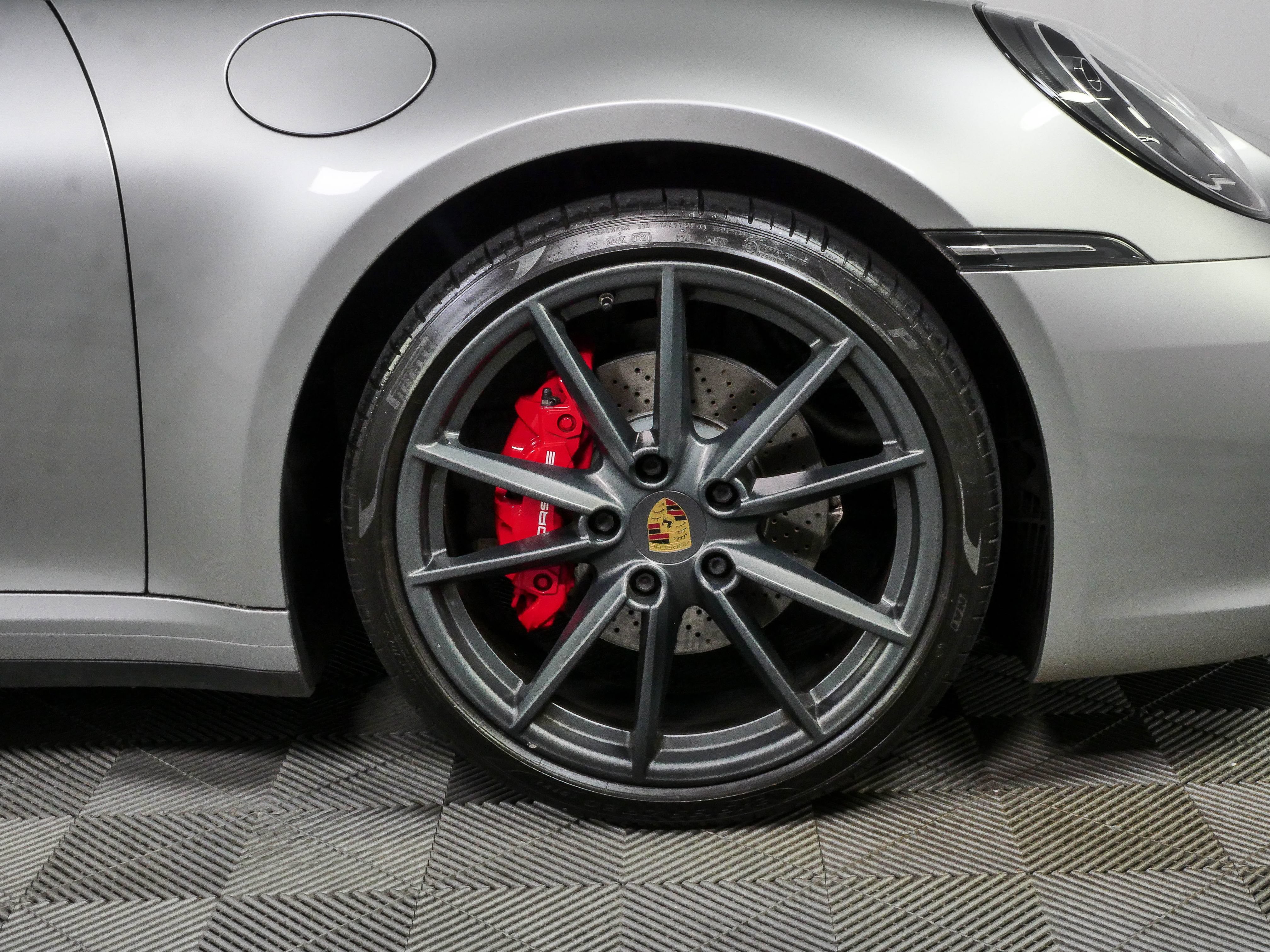 Certified 2022 Porsche 911 Carrera RWD image 36