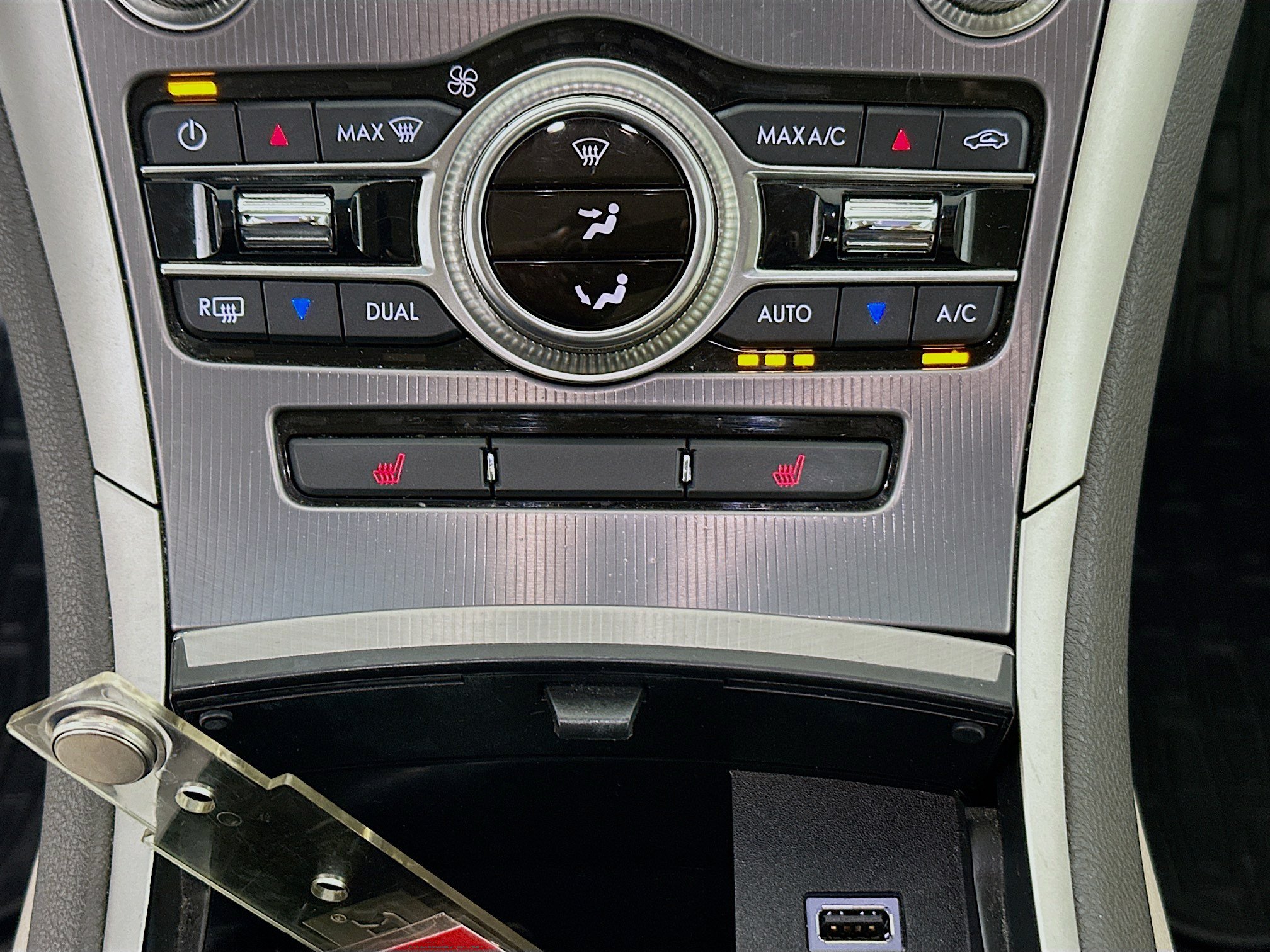 Used 2018 Lincoln MKZ Premiere w/ Magnetic Appearance Package FWD image 23