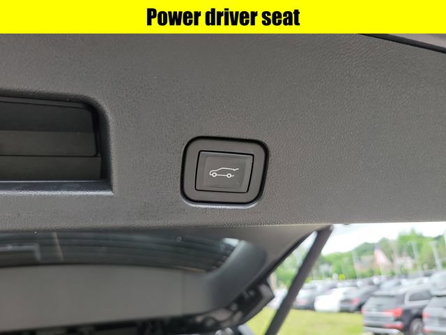 Used 2025 Chevrolet Traverse RS w/ LPO, Floor Liner Package AWD/4WD image 29