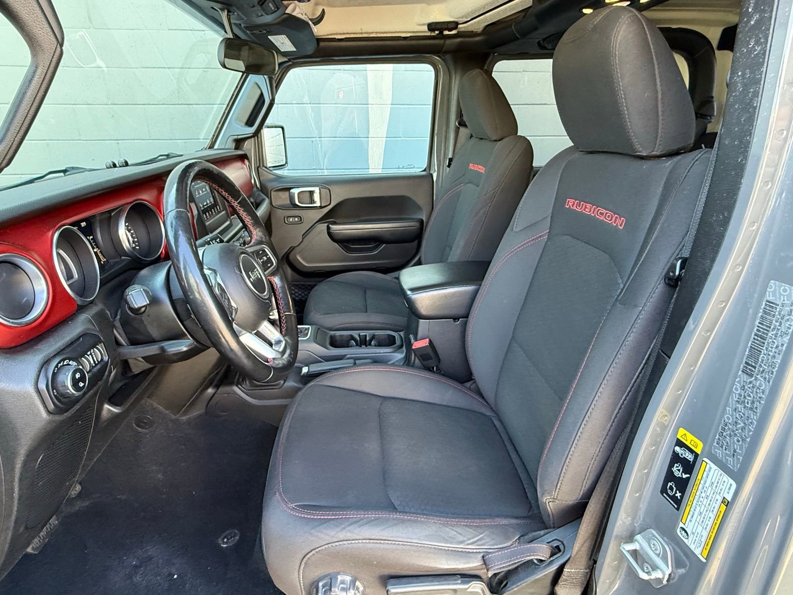 Used 2020 Jeep Gladiator Rubicon w/ Cold Weather Group AWD/4WD image 14