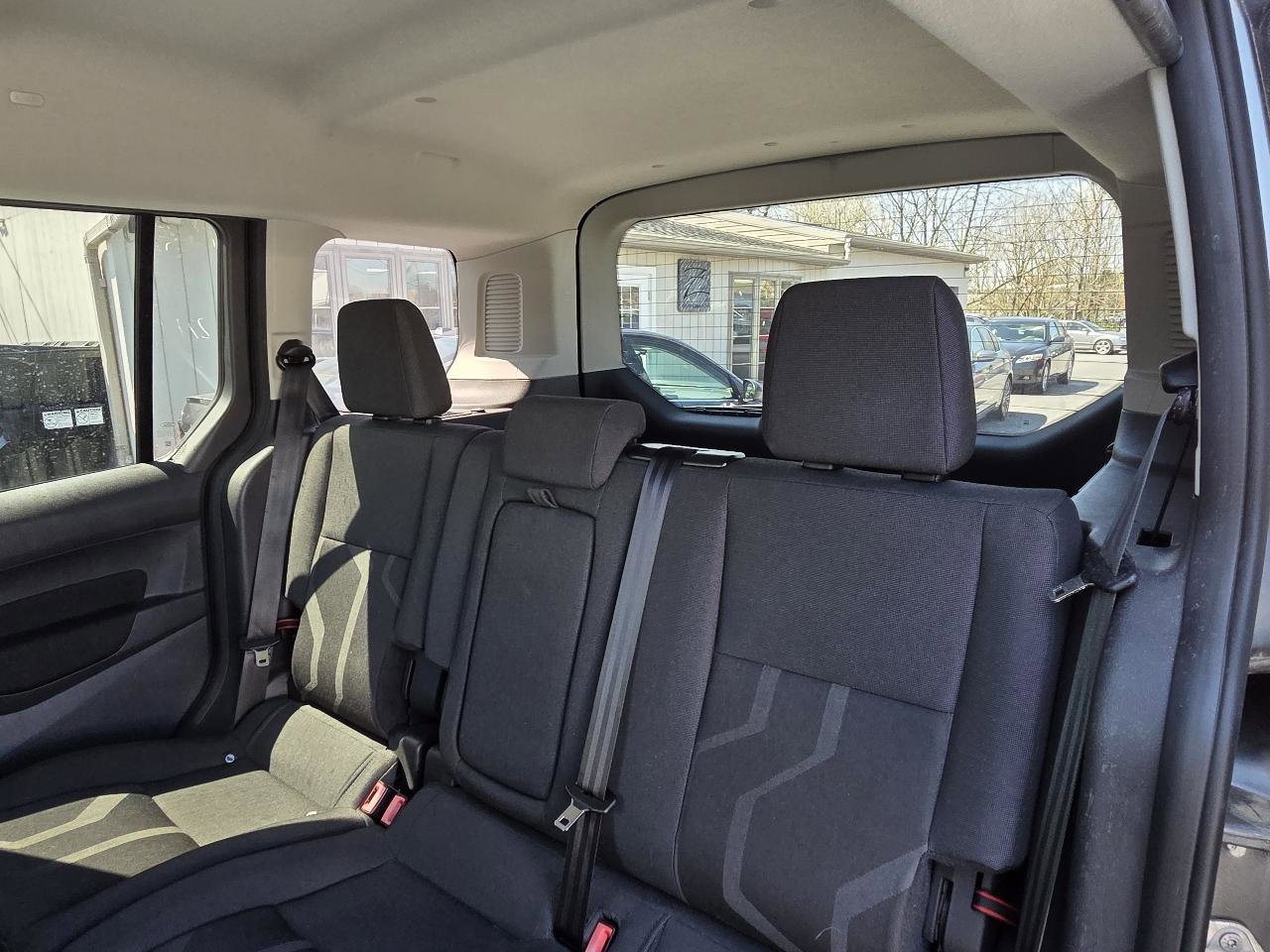 Used 2018 Ford Transit Connect XLT image 12