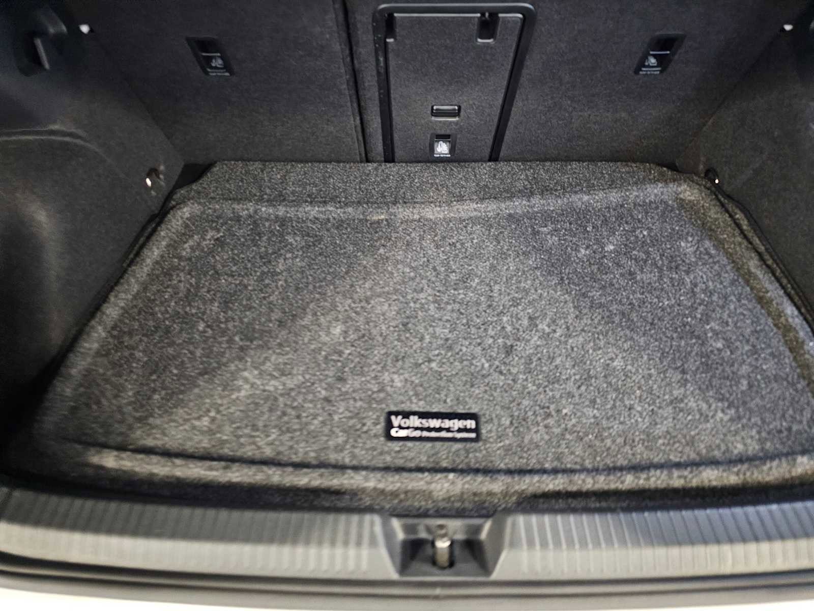 Used 2024 Volkswagen GTI SE FWD image 39