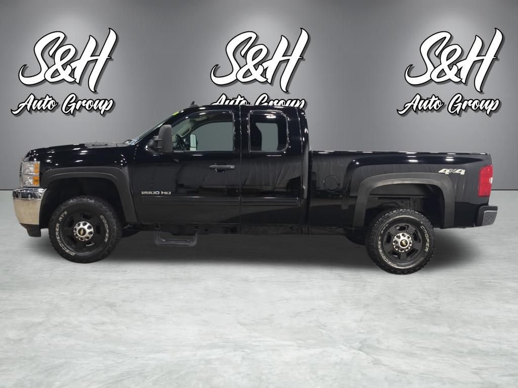 Used 2011 Chevrolet Silverado 2500 LT w/ Snow Plow Prep Package AWD/4WD image 15