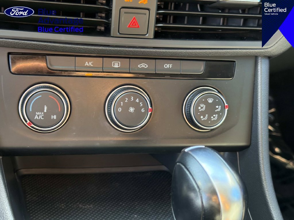 Used 2019 Volkswagen Jetta R-Line FWD image 29