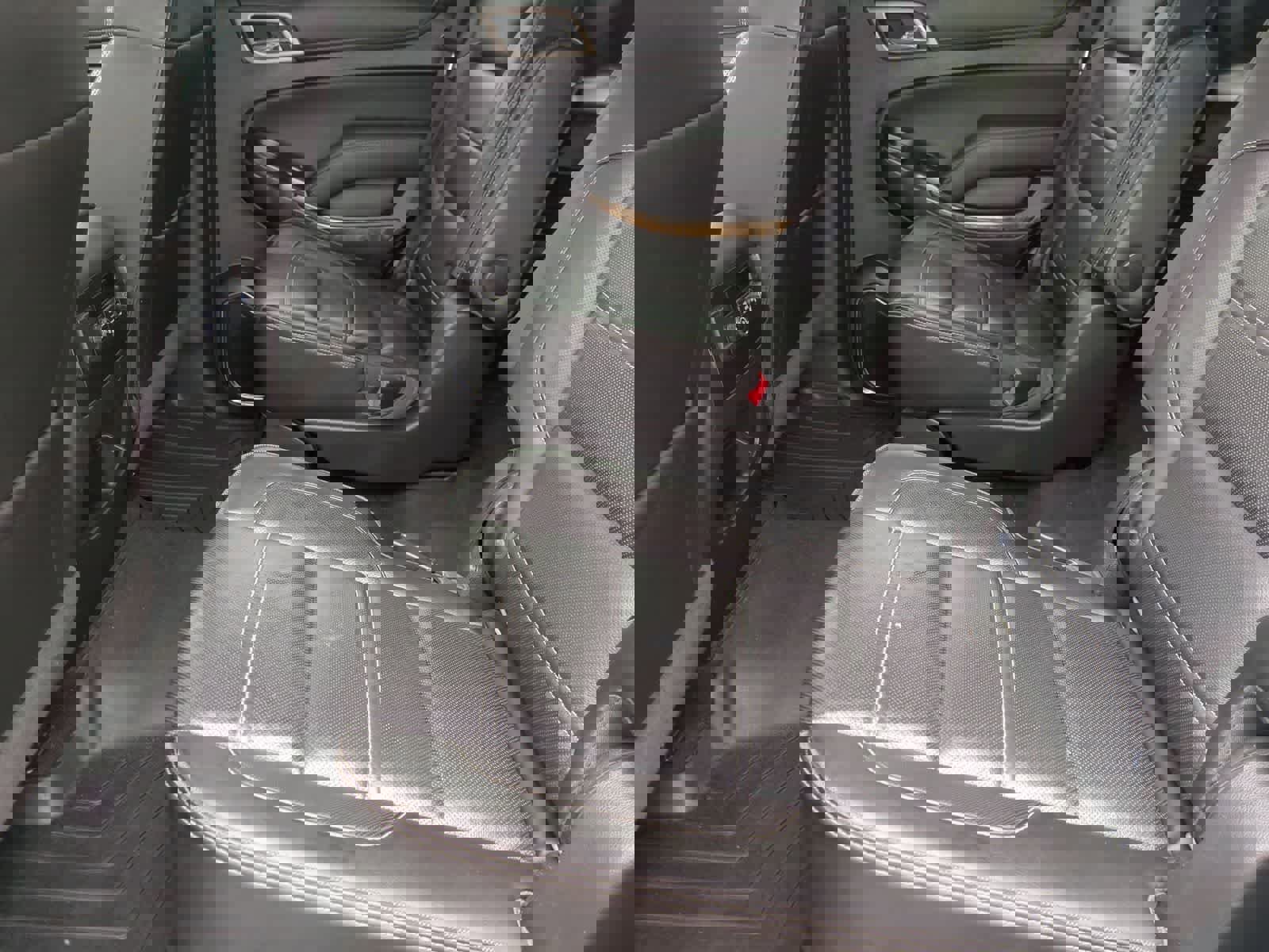 Used 2017 GMC Yukon Denali image 20