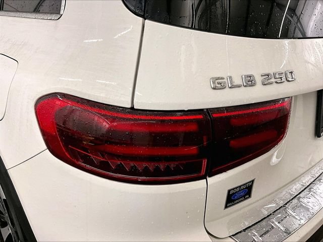 Used 2024 Mercedes-Benz GLB 250 4MATIC image 28