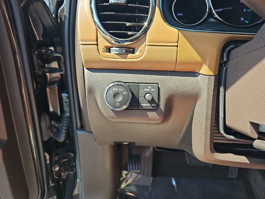 Used 2014 Buick Enclave Leather AWD/4WD image 34