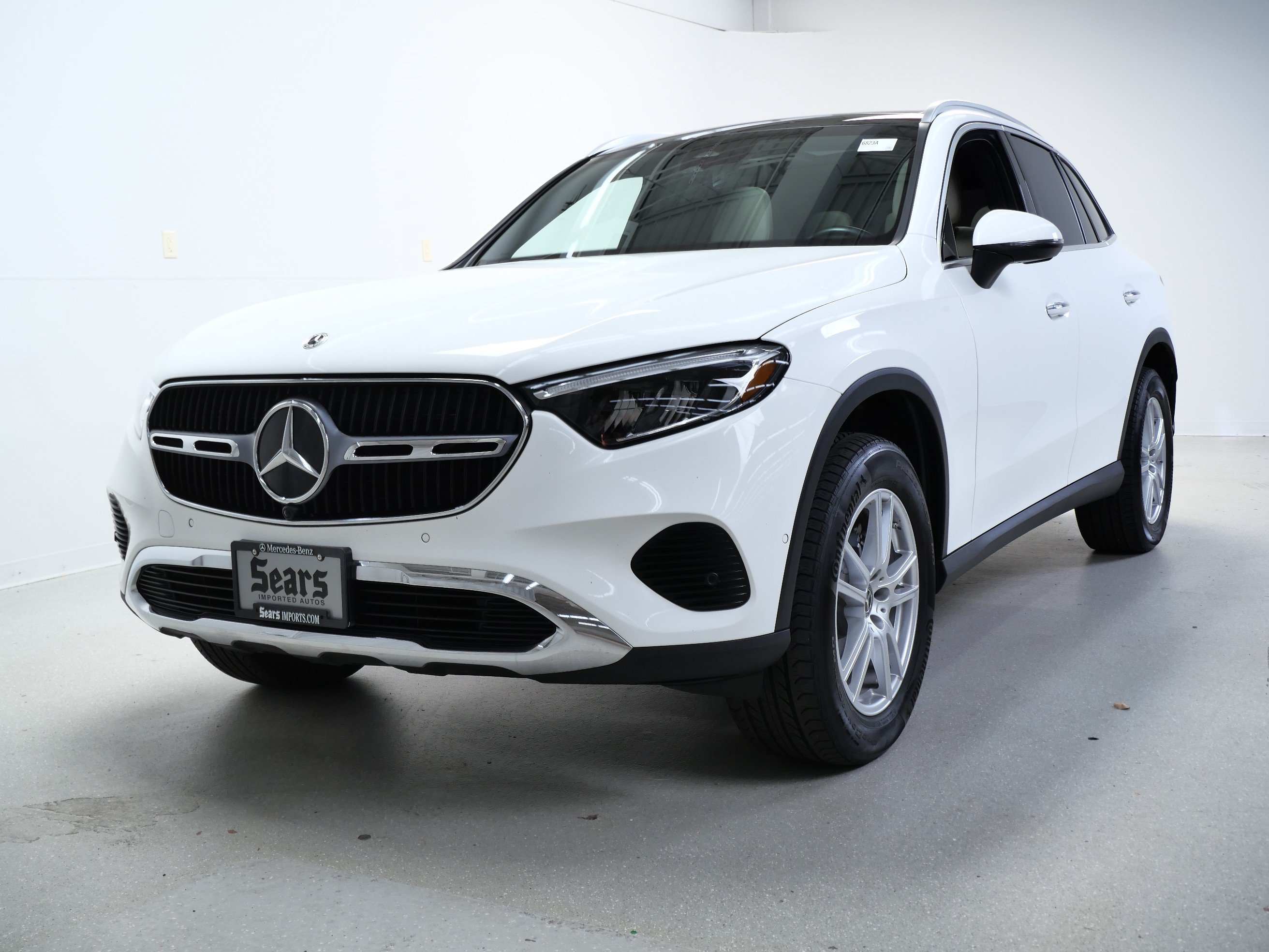 Used 2023 Mercedes-Benz GLC 300 4MATIC image 12
