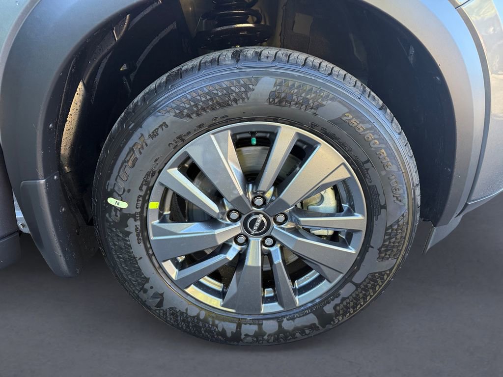 New 2025 Nissan Pathfinder SV image 14