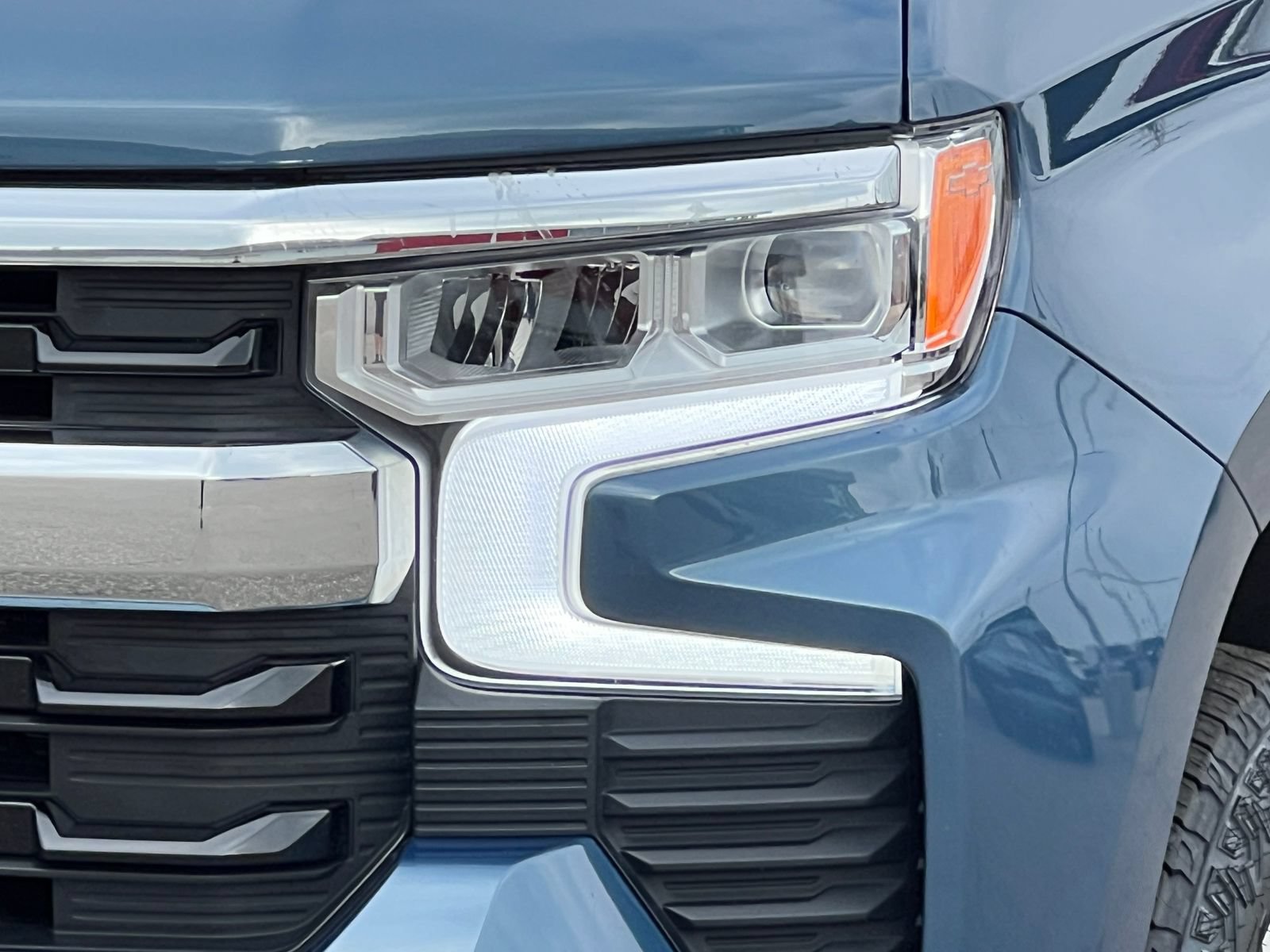 Certified 2024 Chevrolet Silverado 1500 LT AWD/4WD image 39