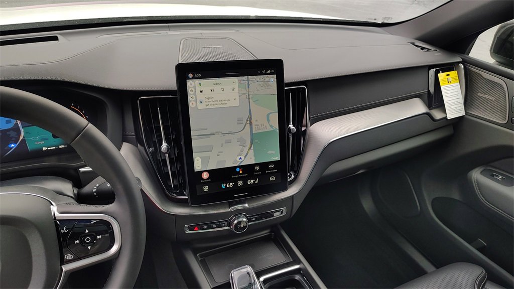 New 2026 Volvo XC60 B5 Ultra w/ Climate Package image 19