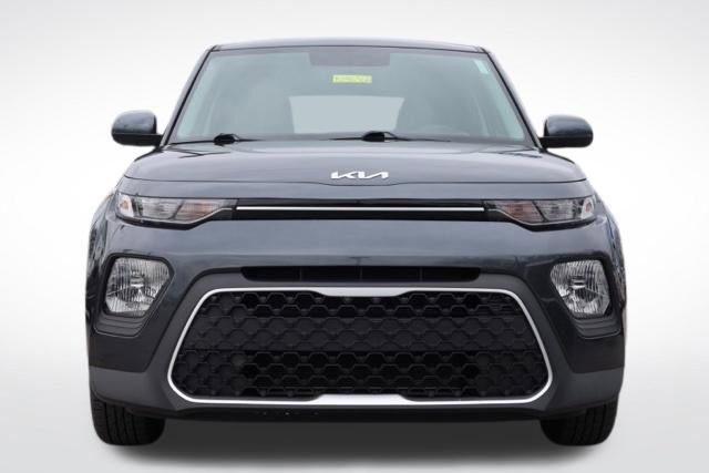 Used 2022 Kia Soul LX image 4