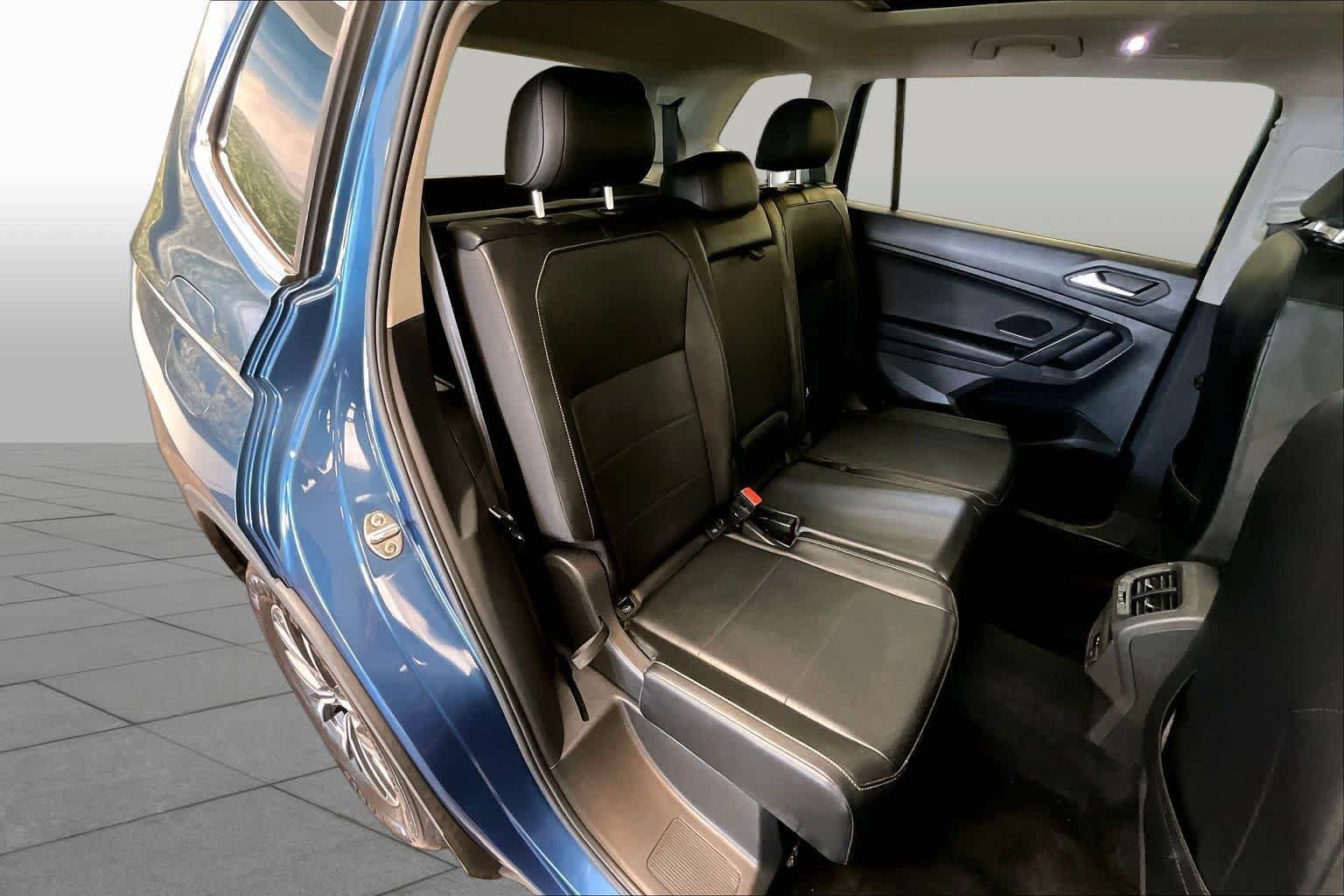Used 2019 Volkswagen Tiguan SE w/ Panoramic Sunroof Package FWD image 19