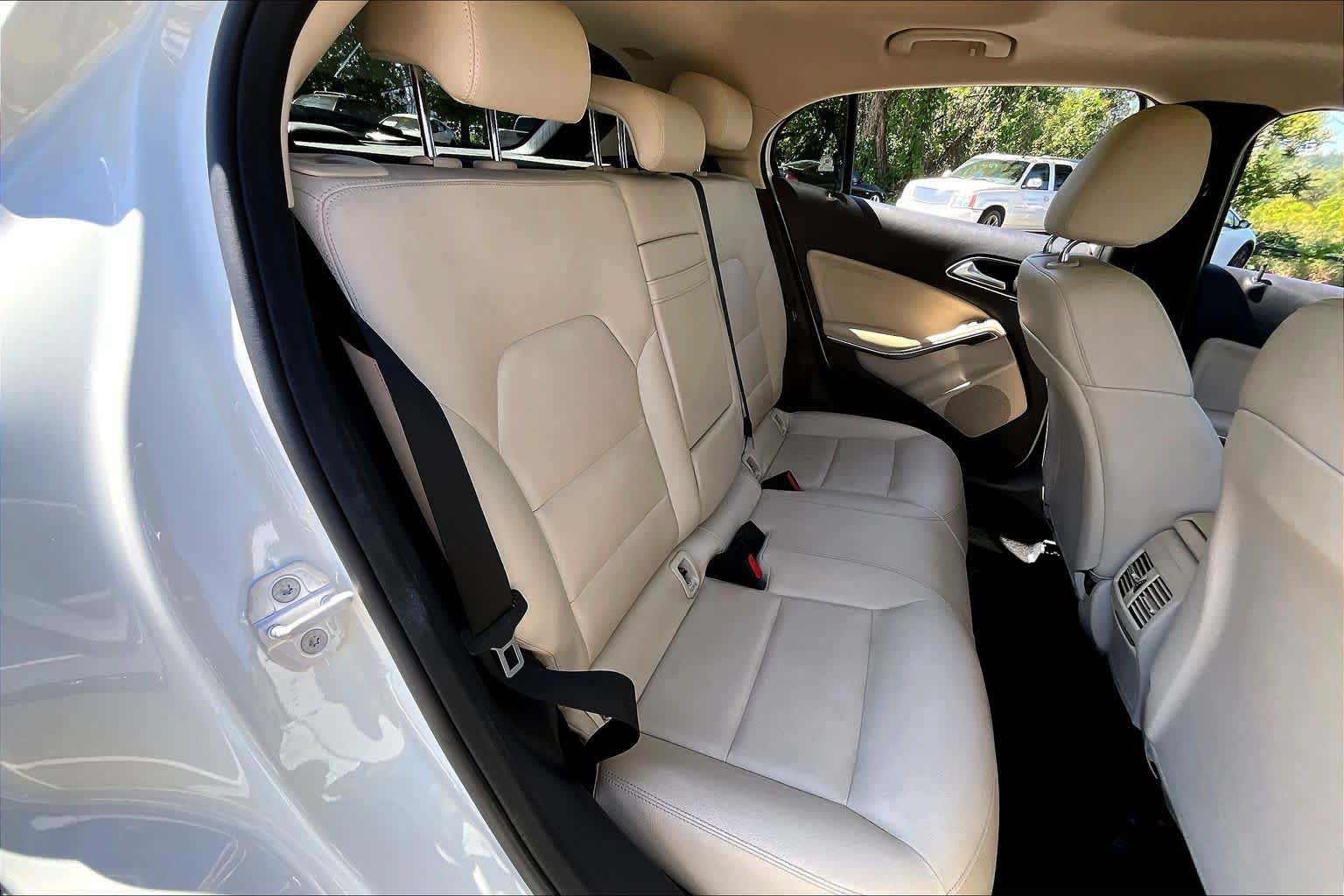 Used 2018 Mercedes-Benz GLA 250 image 19