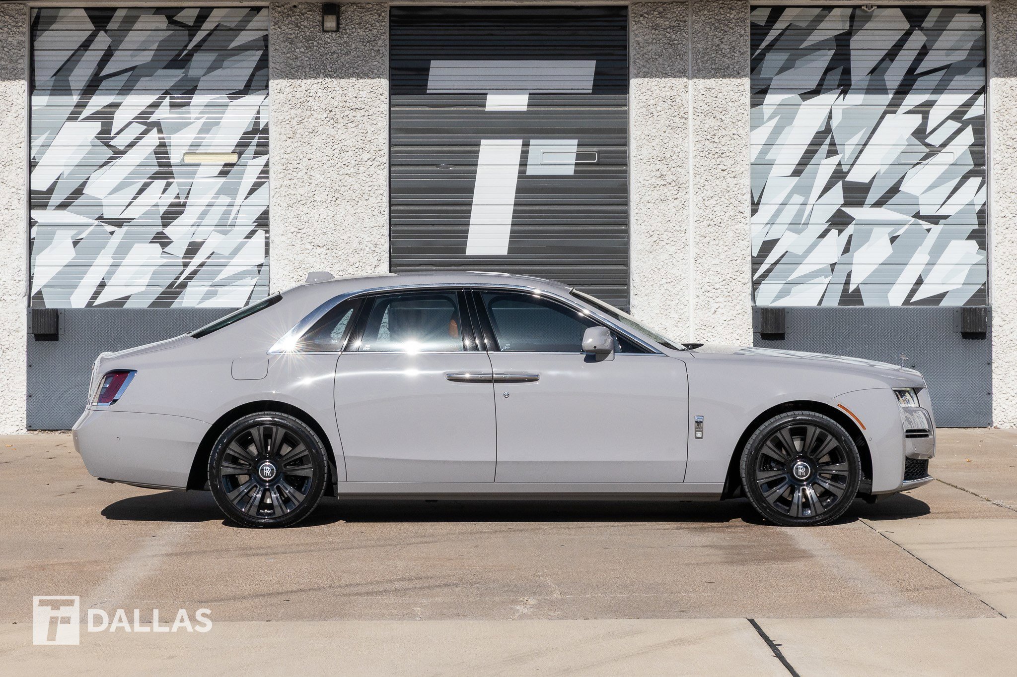 Used 2024 Rolls-Royce Ghost image 18