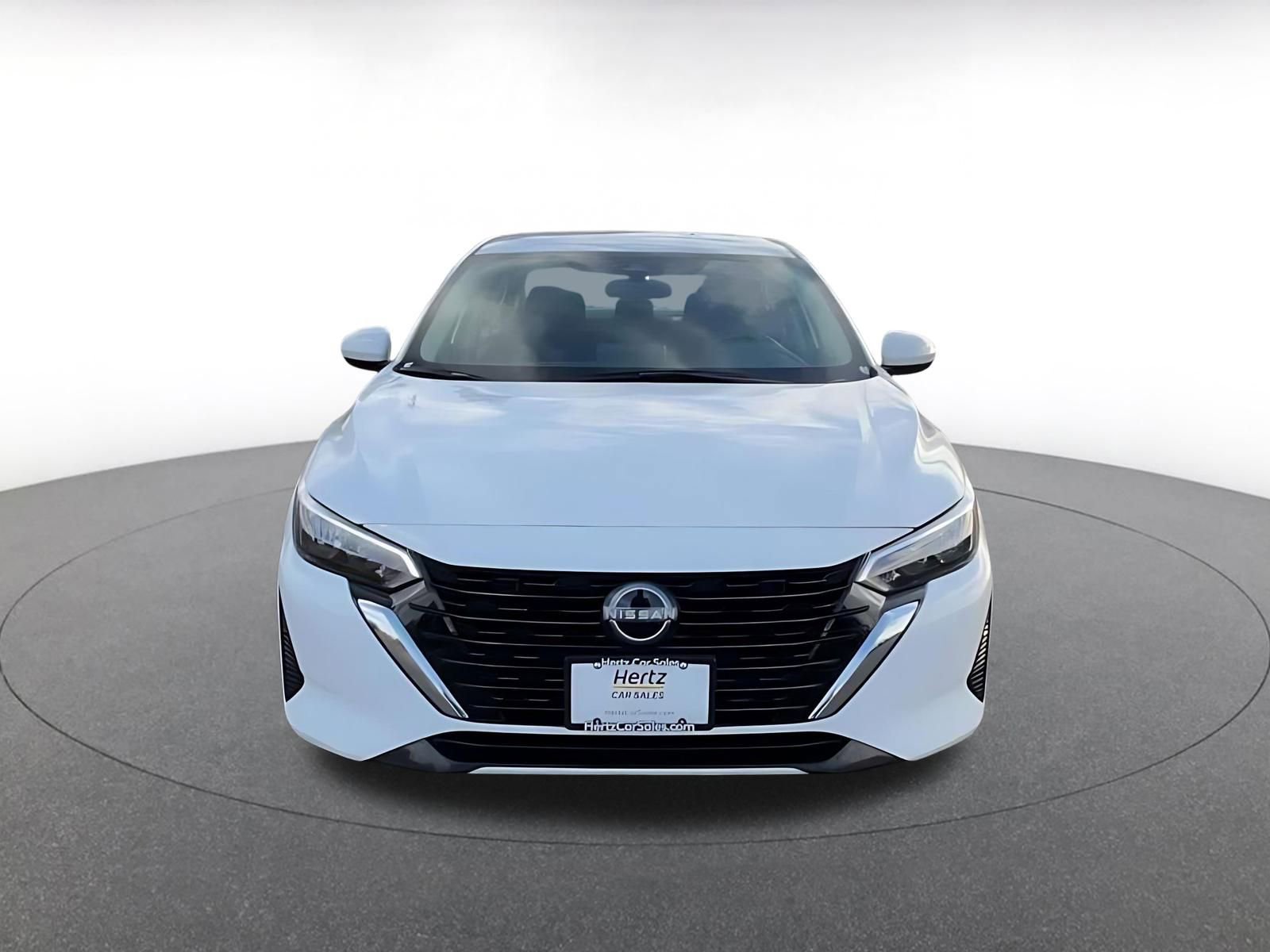 Used 2025 Nissan Sentra SV image 4