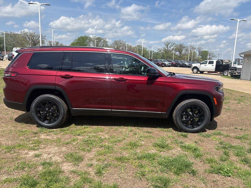 New 2026 Jeep Grand Cherokee L 4WD image 5