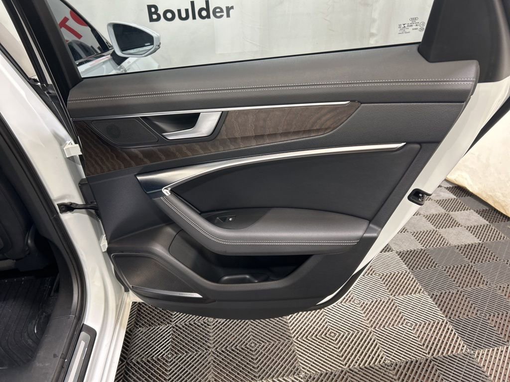 Used 2023 Audi A6 Premium Plus w/ Premium Plus Package image 12