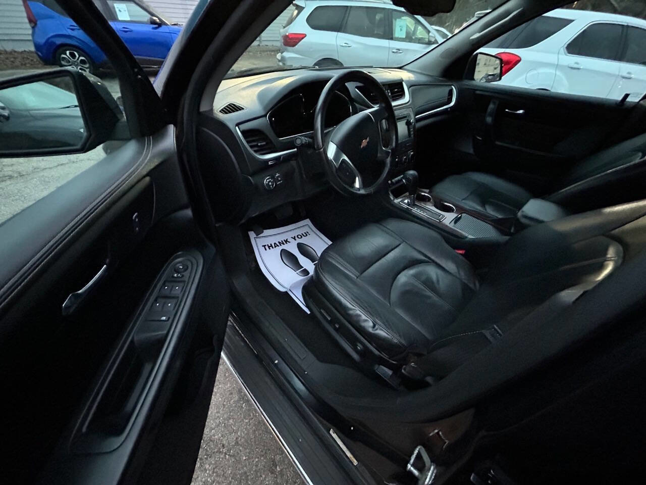 Used 2014 Chevrolet Traverse LT w/ LPO, 'HIT The Road' Package image 6