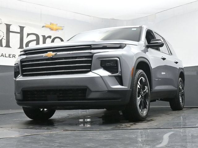 New 2027 Chevrolet Traverse LT w/ Sun and Wheel Package FWD image 35