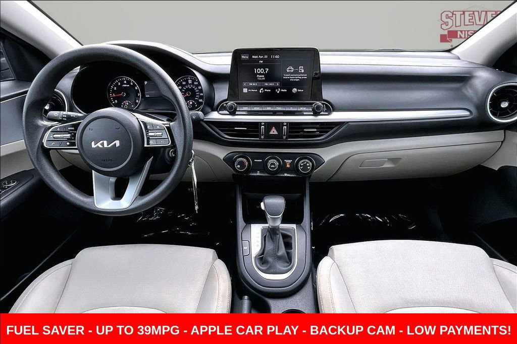 Used 2022 Kia Forte LXS w/ LXS Technology Package FWD image 7